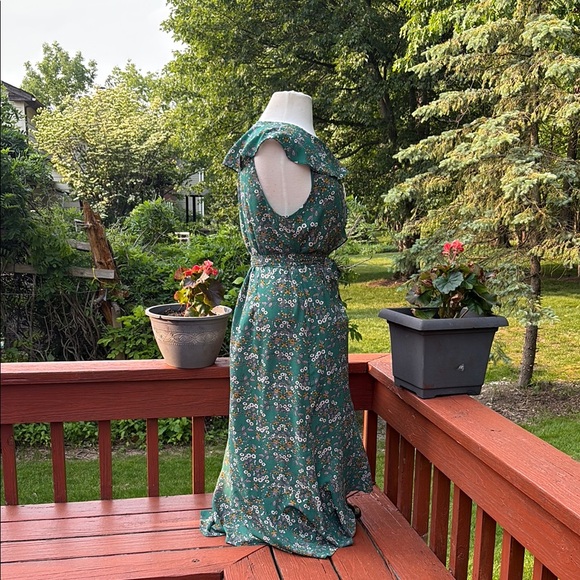 NWOT Max Studio Green Asymmetrical Sundress with Flutter Sleeves - Picture 5 of 13